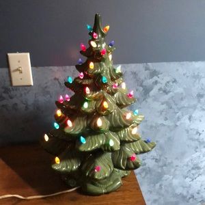 Ceramic lighted Xmas tree